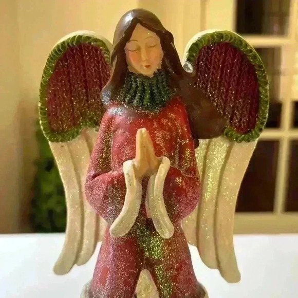 Christmas/Holiday Angel For Home Decoration - Picture 7 of 10